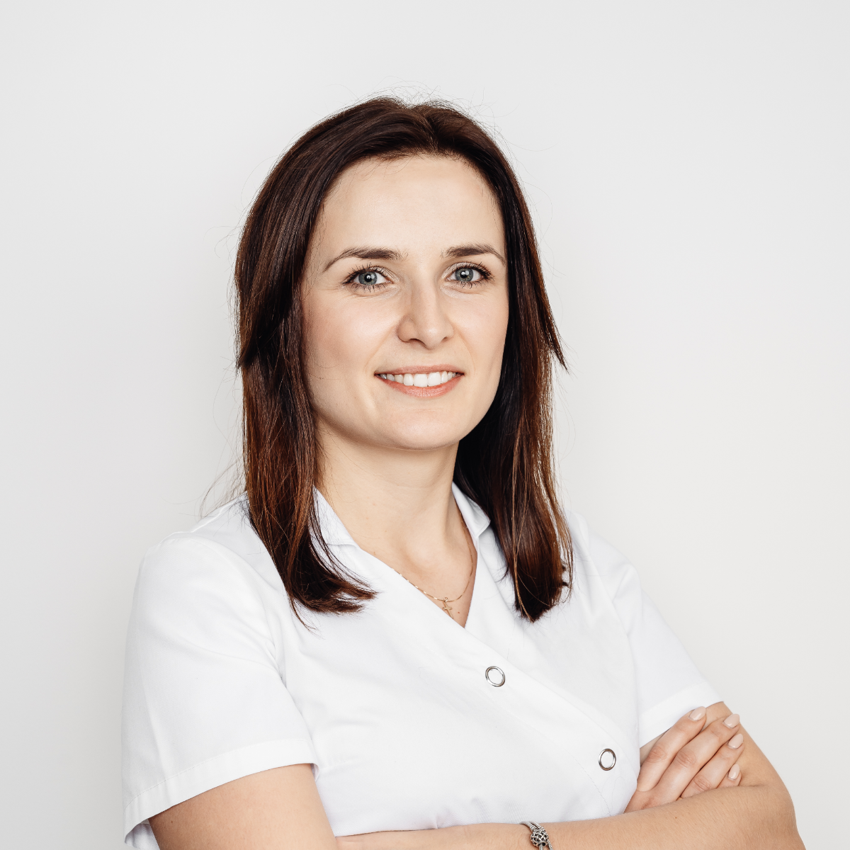 Lek. stom. Anna Curlej – Wądrzyk, specjalista stomatologii zachowawczej i stomatologii estetycznej w gabinecie stomatologicznym EstiDental w Krakowie