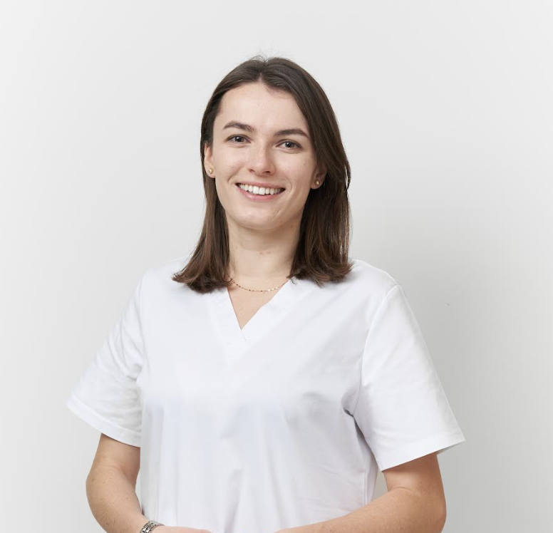 Lek. stom. Aleksandra Szczygielska, specjalista protetyki stomatologicznej w gabinecie stomatologicznym EstiDental w Krakowie