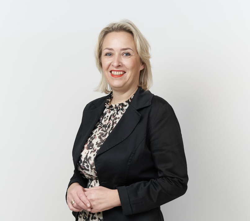 Patrycja Smoleń, rejestracja w gabinecie stomatologicznym EstiDental w Krakowie